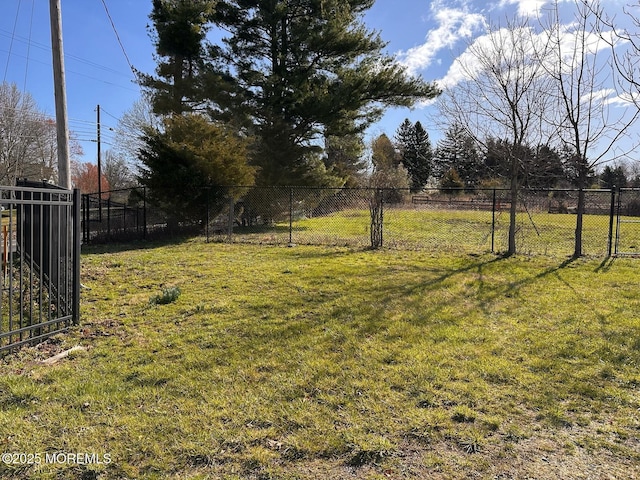 752 Amwell Rd, Hillsborough, NJ 08844 - view of yard featuring fence