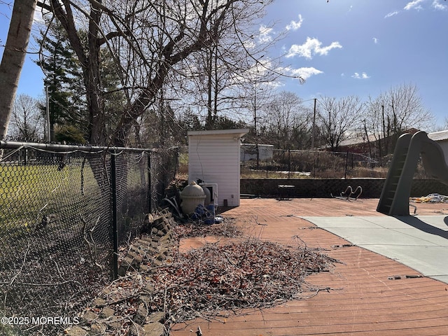 752 Amwell Rd, Hillsborough, NJ 08844 - view of yard with fence