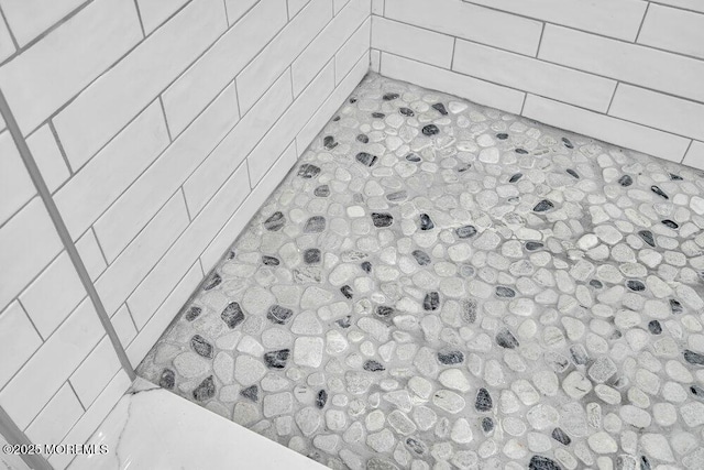 1396 Gleniffer Hill Rd, Toms River, NJ 08755 - interior details with walk in shower