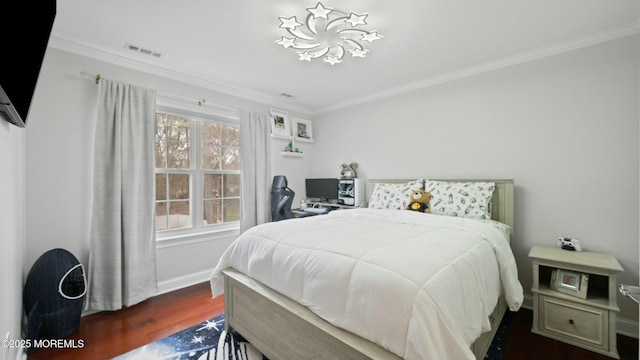 101 Erin Dr, Jackson, NJ 08527 - bedroom featuring baseboards, crown molding, wood finished floors, and visible vents