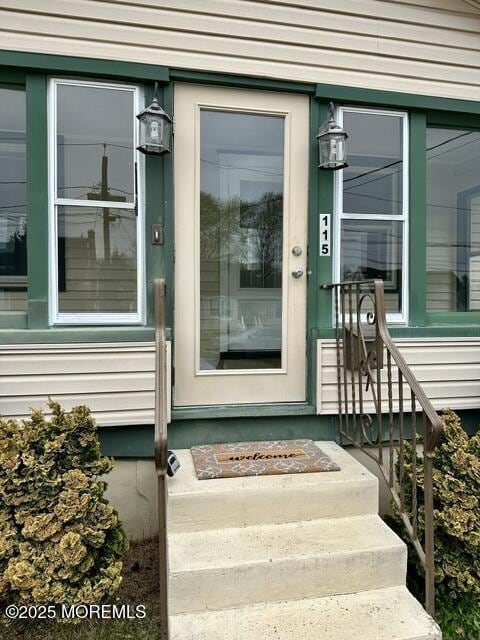 view of property entrance