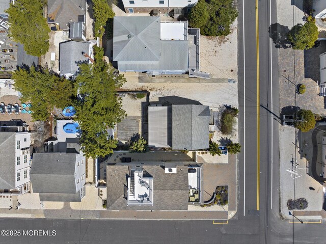 drone / aerial view featuring a residential view