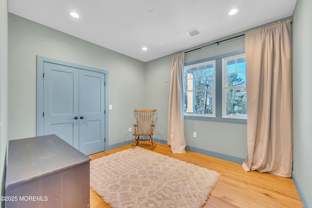 1417 Holmes Ave, Toms River, NJ 08753 - living area featuring wood finished floors, baseboards, and recessed lighting