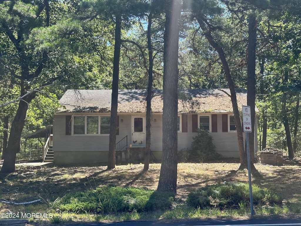 15 Schoolhouse Rd, Whiting, NJ 08759 - view of single story home