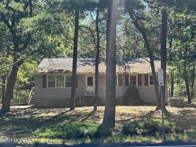 15 Schoolhouse Rd, Whiting, NJ 08759 - view of single story home