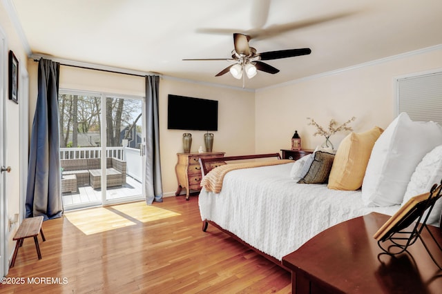 bedroom featuring access to exterior, light wood-type flooring, crown molding, baseboards, and ceiling fan