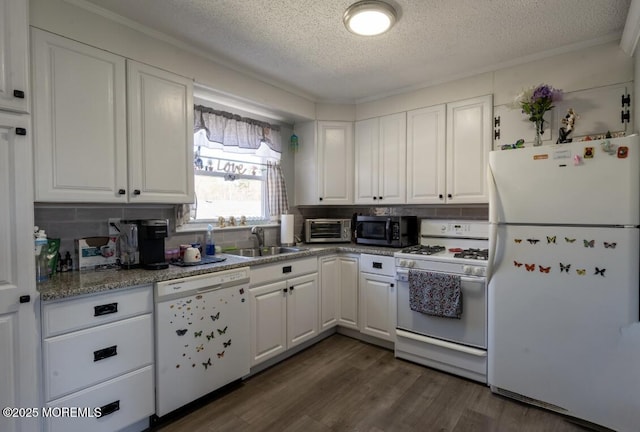 3124 Stanley Dr, Toms River, NJ 08753 - kitchen with white appliances, a sink, white cabinets, a textured ceiling, and crown molding