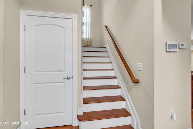 89 Orchard St, Freehold, NJ 07728 - view of stairs