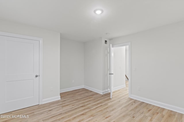 322 Lincoln Ave, Seaside Heights, NJ 08751 - unfurnished room featuring light wood-type flooring and baseboards