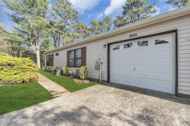 452B Heather Ct, Manchester, NJ 08759 - view of front facade featuring an attached garage and driveway
