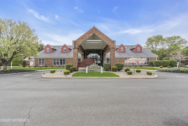 view of front of house