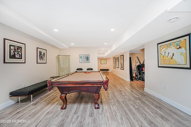 rec room with light wood-style floors, recessed lighting, baseboards, and pool table