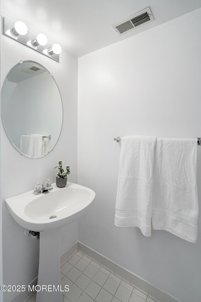 2304 Wendover Dr, Pompton Plains, NJ 07444 - bathroom with tile patterned floors, baseboards, and visible vents