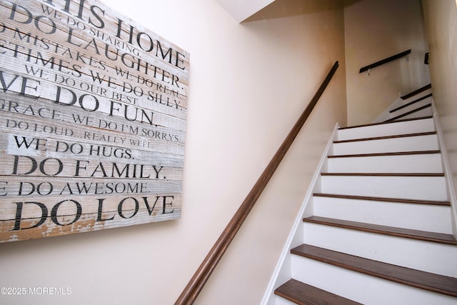 83 Nathan Blvd Unit 35, Sayreville, NJ 08859 - view of stairway