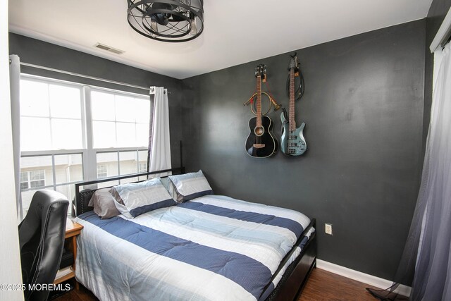 83 Nathan Blvd Unit 35, Sayreville, NJ 08859 - bedroom with visible vents, wood finished floors, and baseboards