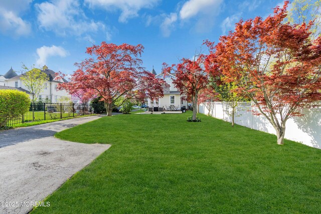44 Irving Pl, Red Bank, NJ 07701 - view of yard with fence