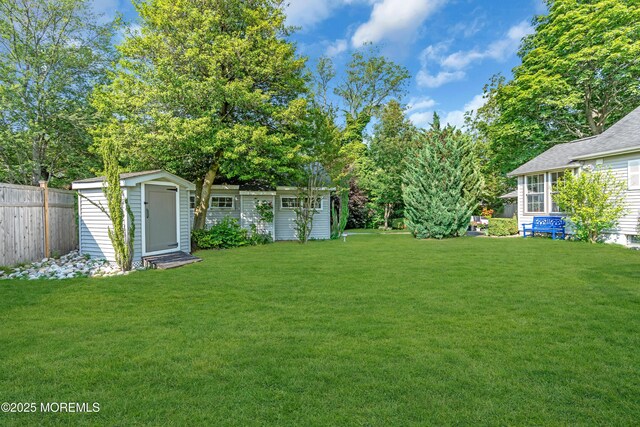 109 Capstan Ave, Beachwood, NJ 08722 - view of yard