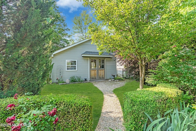 109 Capstan Ave, Beachwood, NJ 08722 - view of front facade featuring a front yard and french doors