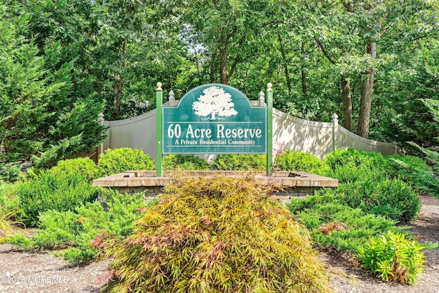204 Begonia Ct, Jackson, NJ 08527 - community / neighborhood sign featuring fence