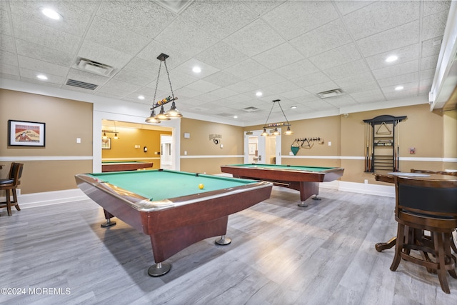 recreation room with visible vents, wood finished floors, and pool table