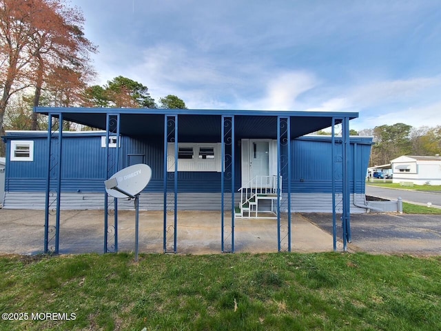 28 Alissa Ter, Jackson, NJ 08527 - view of front of home with an attached carport