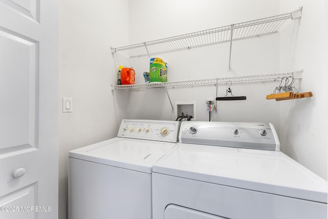 87 Halsted Dr, Manchester, NJ 08759 - clothes washing area with laundry area and washing machine and dryer