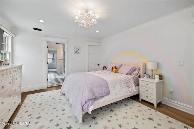 bedroom featuring recessed lighting, ornamental molding, dark wood-style flooring, baseboards, and visible vents