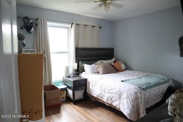 4 Beachway Ave, Keansburg, NJ 07734 - bedroom with wood finished floors and ceiling fan