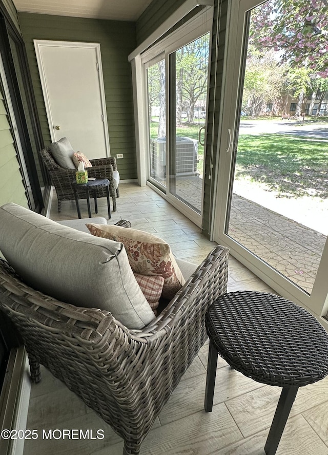 view of sunroom / solarium