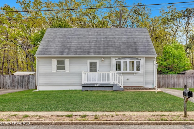 957 Harrison Rd, Toms River, NJ 08753 - cape cod house with a shingled roof