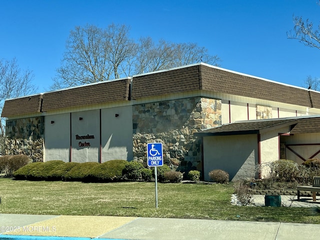 view of building exterior