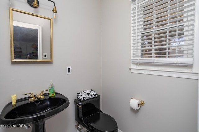 52 Yorke Ct, Freehold, NJ 07728 - bathroom featuring a sink