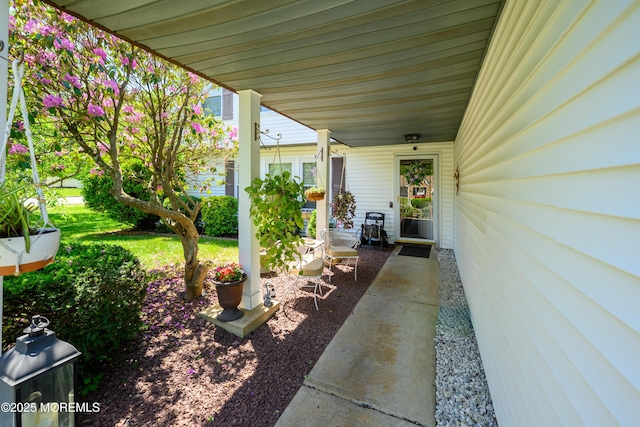 102 Buckingham Dr, Jackson, NJ 08527 - view of covered porch
