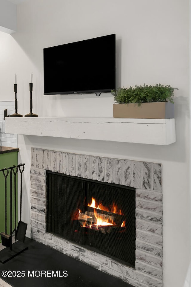 31 Mulberry Ct Unit B, Brielle, NJ 08730 - interior details featuring a fireplace