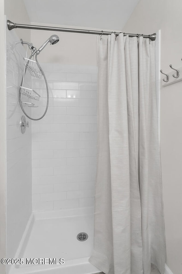 31 Mulberry Ct Unit B, Brielle, NJ 08730 - full bathroom featuring tiled shower