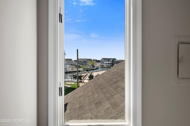 interior details featuring a water view