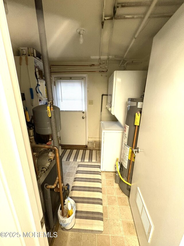25 O St, Seaside Park, NJ 08752 - utilities featuring gas water heater and washer / dryer
