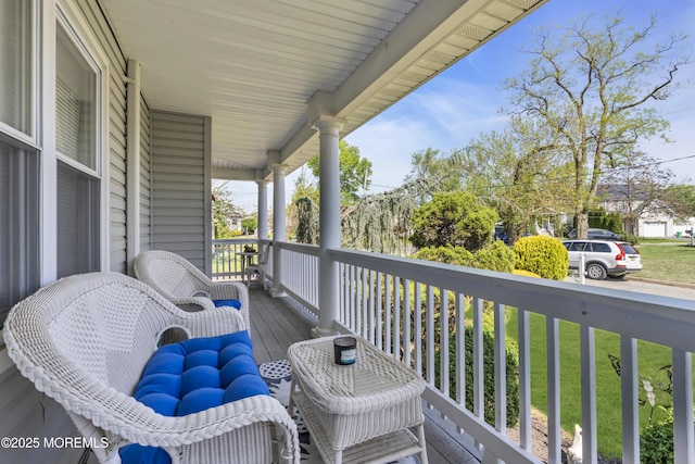 14 Dolan Ave, Aberdeen, NJ 07747 - balcony with a porch