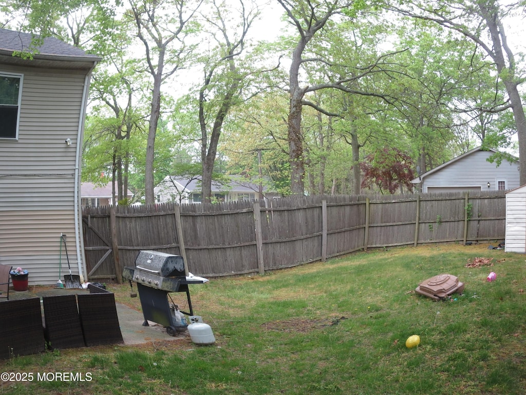 52 Cranmer Rd, Bayville, NJ 08721 - view of yard featuring fence