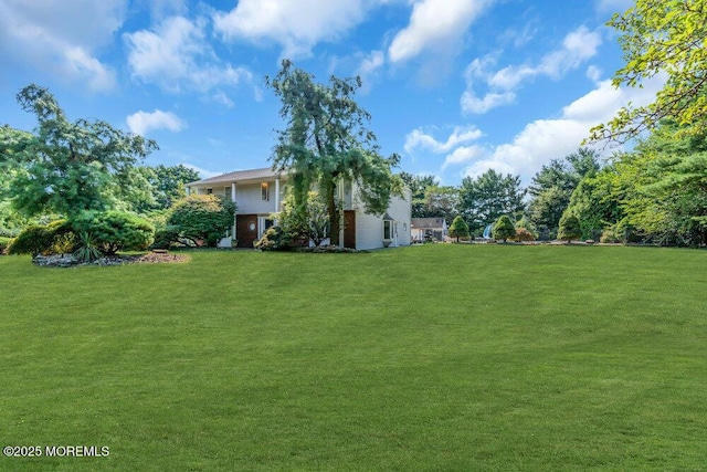 1 Flintlock Rd, Freehold, NJ 07728 - view of yard