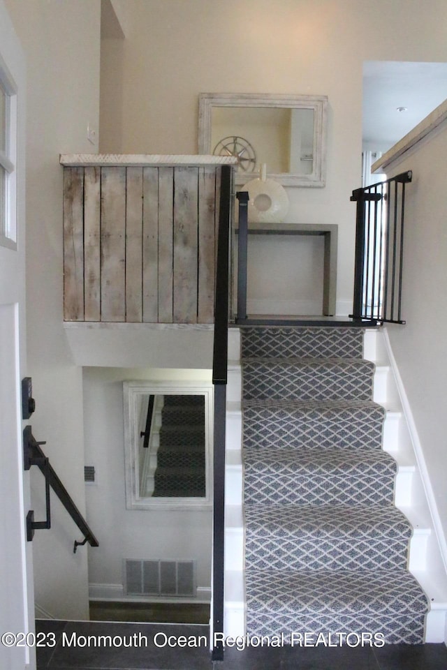 23 Layton Ave, Pine Beach, NJ 08741 - view of stairway