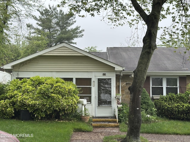 70 Sage Ct Unit A, Lakewood, NJ 08701 - view of front of house featuring a shingled roof