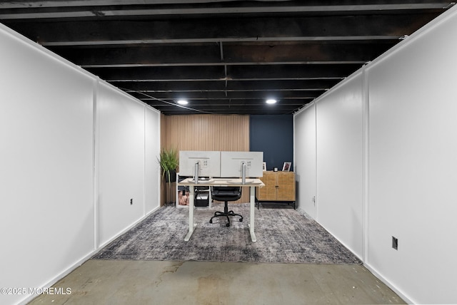 113 Darien Rd, Howell, NJ 07731 - home office featuring concrete flooring and baseboards