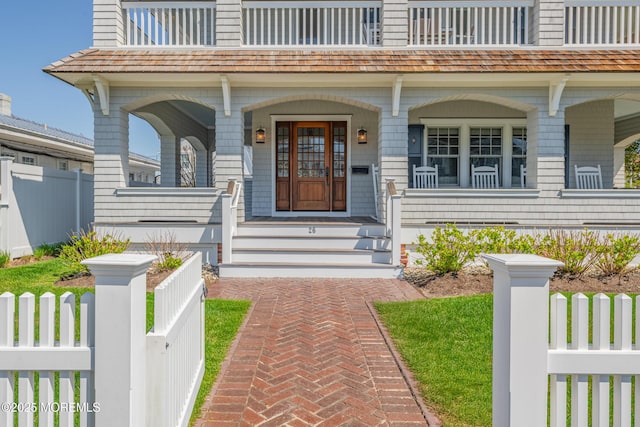 26 Bridge, Bay Head, NJ 08742 - entrance to property with a porch and a balcony
