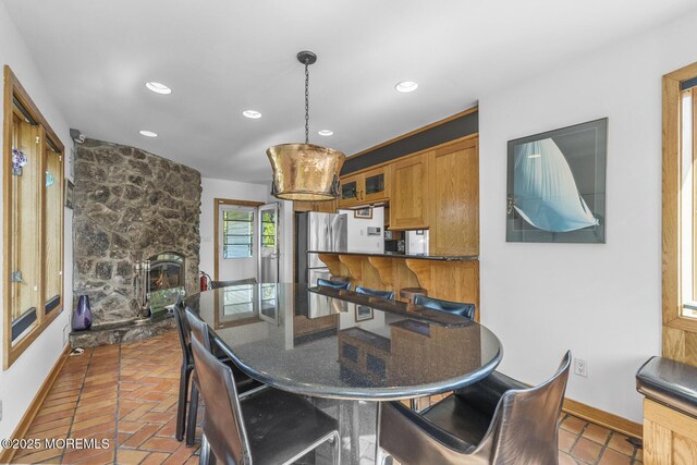 18 Schoolhouse Rd, Cream Ridge, NJ 08514 - kitchen featuring baseboards, recessed lighting, a kitchen breakfast bar, and dark countertops