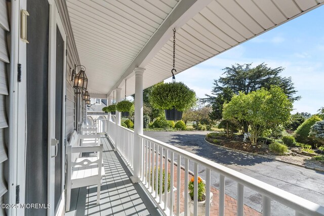 18 Schoolhouse Rd, Cream Ridge, NJ 08514 - balcony with covered porch