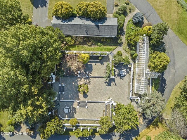 18 Schoolhouse Rd, Cream Ridge, NJ 08514 - drone / aerial view