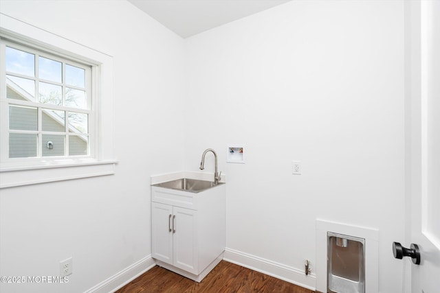 440 Ellisdale Rd, Chesterfield, NJ 08515 - laundry area with a sink, baseboards, dark wood-style flooring, and hookup for a washing machine
