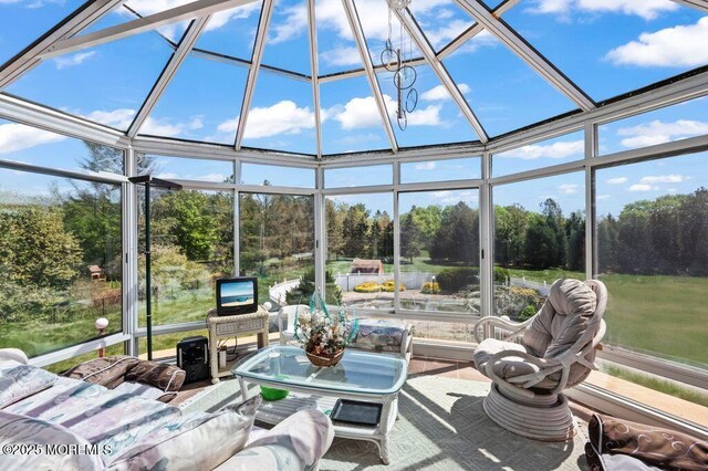 8 Tiberon Dr, Holmdel, NJ 07733 - sunroom / solarium with an outdoor hangout area