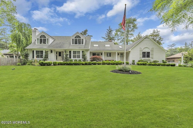 1570 Beaver Hollow Dr, Toms River, NJ 08755 - cape cod-style house featuring fence and a front lawn